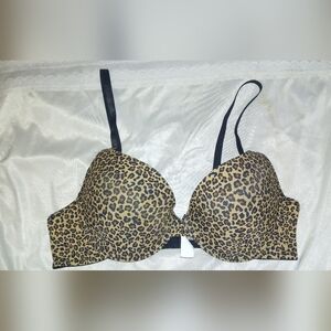 SHEIN Leopard Print Bra with Black Straps